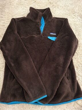 Patagonia Brown Fleece Pullover with Blue Accents
